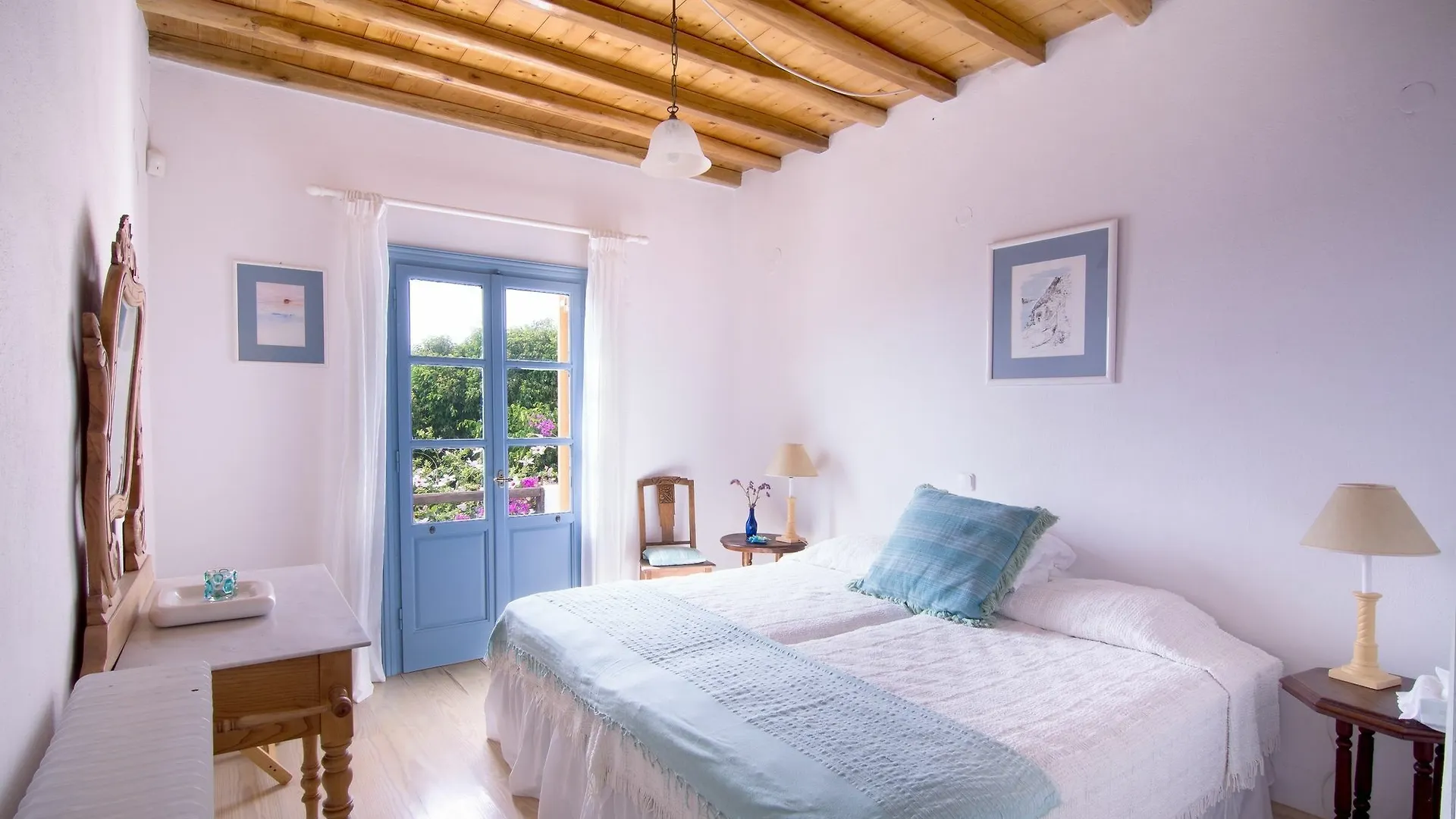Medluxe Villas Houlakia Mykonos Island